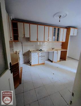 Kaan Emlak'tan 2+1 Şehir Merkezinde Bakımlı Kiralık Daire