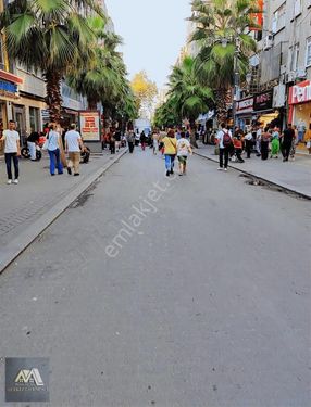 Merkez Gayrimenkulden Bağlarbaşı Caddesinde Konumu Güzel Dükkan