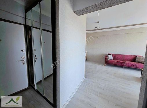 İstiklal Mahallesi Kartaltepe Konutlarında Eşyalı Kiralık Daire