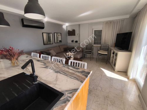 Alanya Tepe 3+1 Dublex Villa 220 M2 Site İçerisinde