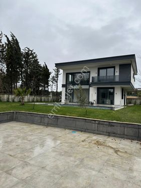 Büyükçekmece’de Satılık Lüks Villa. Huzur Ve Konfor Bir Arada!