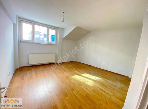 Üsküdar Azizmahmutta 3+1 110 M2 Kiralık Konut