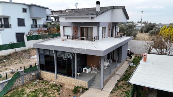 Kemalpaşa Yukarıkızılca Satılık 200 M² Villa 2+1 Dubleks