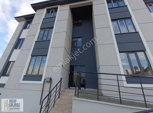 Şehir Hastanesi Yakını 2+1 Kiralık Arakat Daire İstiklal Mh De