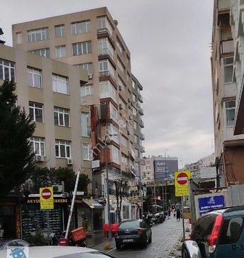 Mecidiyeköy'de Caddeye Çok Yakın Düz Ayak Dükkan