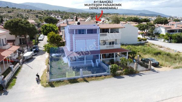 Mordoğan'da Denize Sıfır Panaromik Manzaralı Satılık Villa