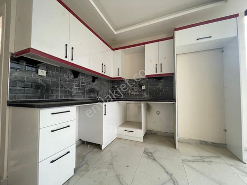 Karınca'dan,deniz Mh Denize Sıfır Aylık Ödemeli Boş Kiralık 1+1