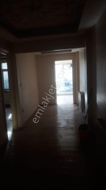 Fatih Fevzipaşa Caddesine 150 Metre Mesafede Kiralık 2+1 Daire