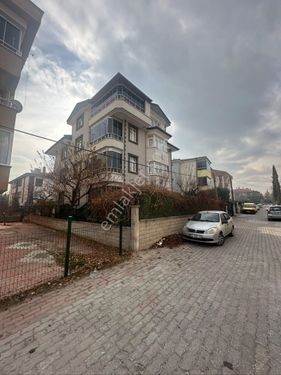 Selçuklu Konya Akşemsettin Mh De Komple Satılık Bina(acil)