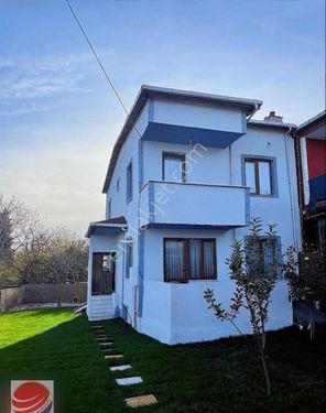 Silivri Fenerköyde Yeni Yapım Köy İçi Satılık Villa