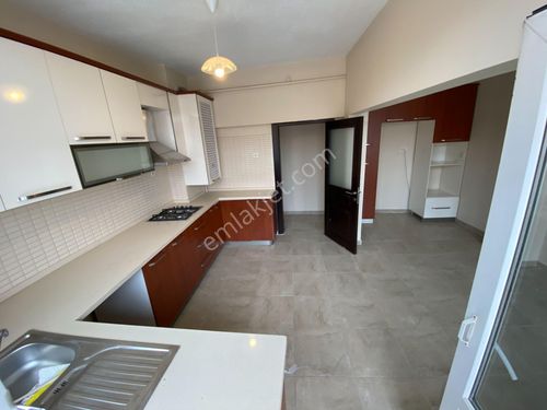 Dikmen Caddesi Üzerinde Vadi Manzaralı Katta Normal 6+1 Daire Ful Yapılı 225 M2 Satılık Daire