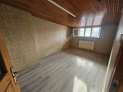 Toyap’tan İsmetpaşa Mahallesi ‘nde 4+1 140m2 Masrafsız Kiralık Çatı Katı