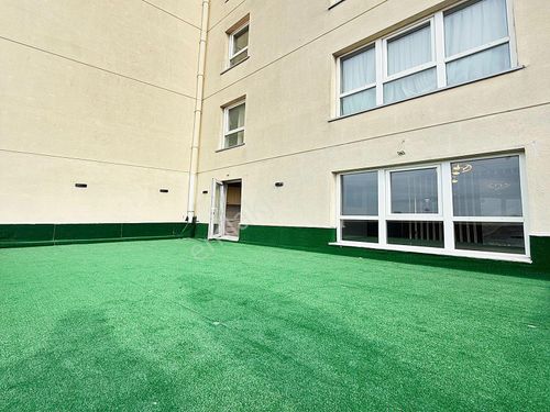 Site İçerisinde 50m2 Özel Balkonlu Dairemiz Satışta ! Kaçıran Üzülür !