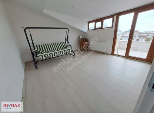 Fevzi Çakmak Mallesi Ferah Çatı Katı Kiralık 2+1 Daire