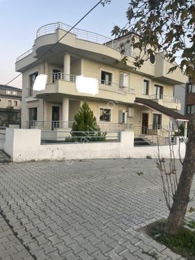 Yalova Çiftlikköy Mah. Deniz Manzaralı 7+2 440m2 Lüks Villa