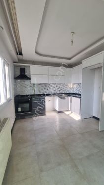 Çarkıparede Stadyum Karşısı Havuzlu Sitede 2+1 Full Ekstralı