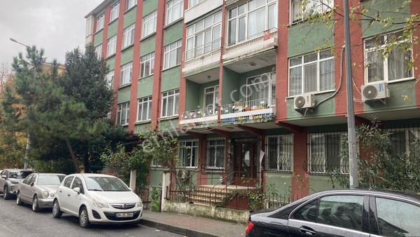 Bakırköy Z.baba Da 2+1 Düzgiriş Meydana Yürüme Mesafesi Beş Dakika