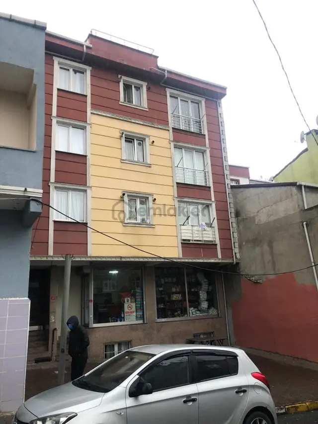 Bağcılar Yenimahalle'de Satılık İskanlı Bina 3