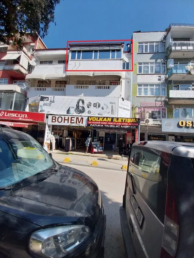 Kocaeli Gölcük Merkez Mahallesi Kiralık 80 M² 2+1 Daire Ofis 3