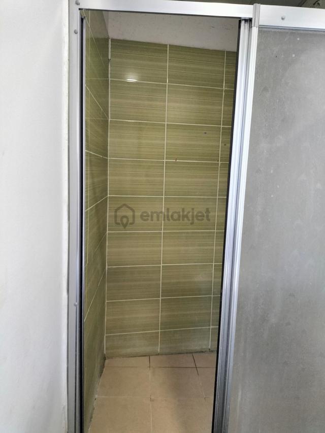 Bornova Da 1+1 Kiralık Eşyalı Geniş Daire 4