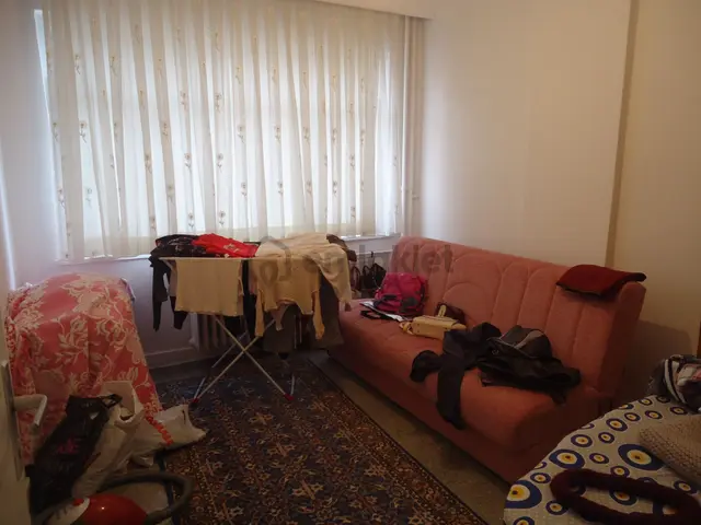 Bahcelide 2. Katta Ön 3+1 Metro Yakını Otoparklı Temiz 2