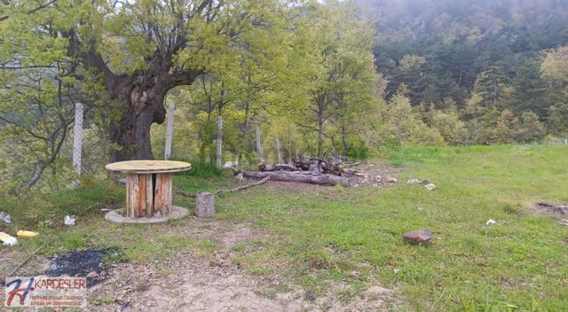 Resmi Yola Cephe Etrafı Çevrili Manzaralı Yatırımlık Arazi 2