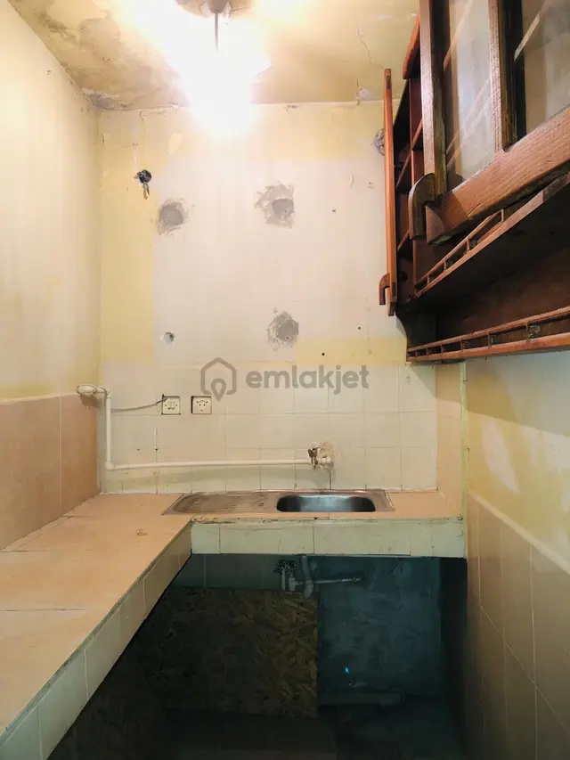 Sultanbeyli Mimarsinan Caddesinde 200m2 Kiralık Dükkan 5