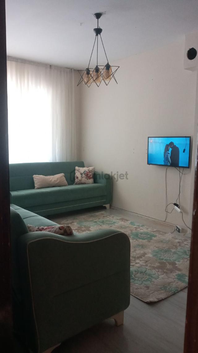 Aysu Konut Emlaktan Full Esyali Doğalgazlı Kiralık 3+1 Ara Kat 3. Kat Daire 3