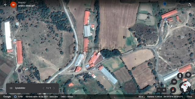 Satılık Çiftlik, İmalat Ve Üretim İçin Uygun İçinde 650 M2 Betonarme Yapı Bulunan 6.205 M2 Arazi 3
