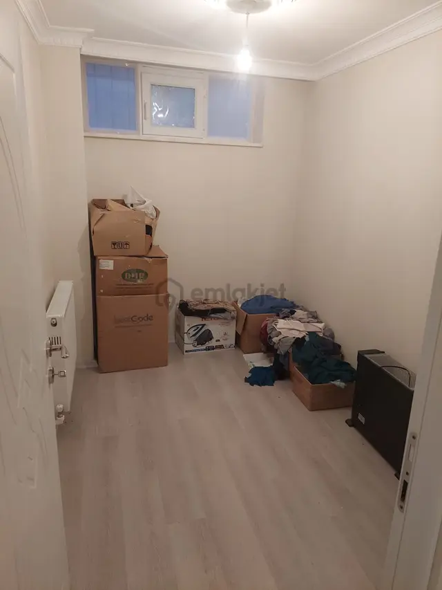Eyüpsultan İslambeyde Satılık 2+1 80 M2 Bahçekatı Daire 2