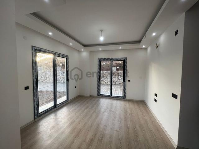 Bozburun'da Deniz Manzaralı Sıfır Tam Müstakil Villa 5