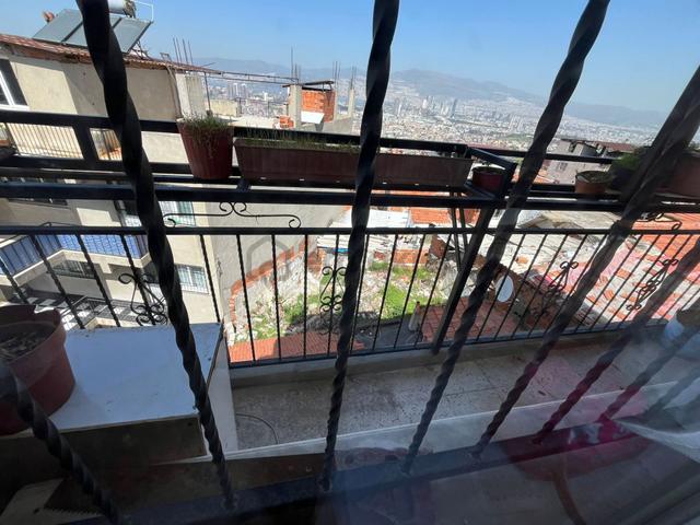 Acil Konak Ulubatlı Mah.de 2+1 M2 Arakat Tadilatlı Daire 95 M2 4