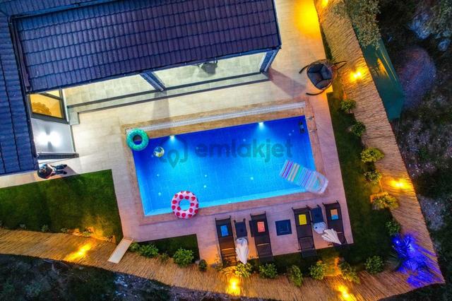 İnlice'de Kiralık(günlük) 2+1 Lüx Havuzlu Villa (mera-107) 4