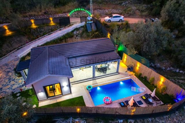 İnlice'de Kiralık(günlük) 2+1 Lüx Havuzlu Villa (mera-107) 3