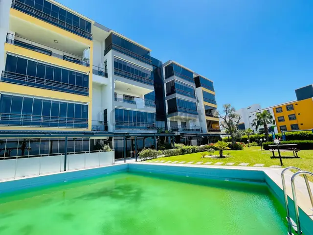 Full Manzara-7/24 Güvenlık-otopark-havuz-bahçe-sosyal Alan-yerden Isıtma/kombi-lüx-145 M2 4
