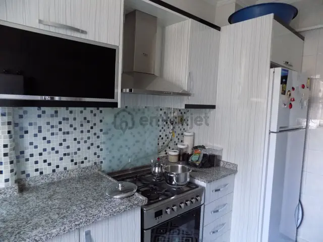 Yenişehir Mehmet Akif Ersoy Cadde Üstü 3+1 D.gazlı 4.kat 3