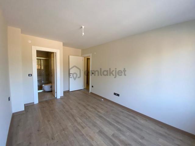 Büyükçekmece Atatürk Mah De Ultra Lüx Merkezi Sitede Satılık 3+1 Daire 5