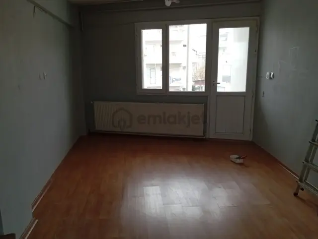 Karabağlar Barış Mah. 2+1 95 M2 Doğalğazlı Kiralık Ev 2