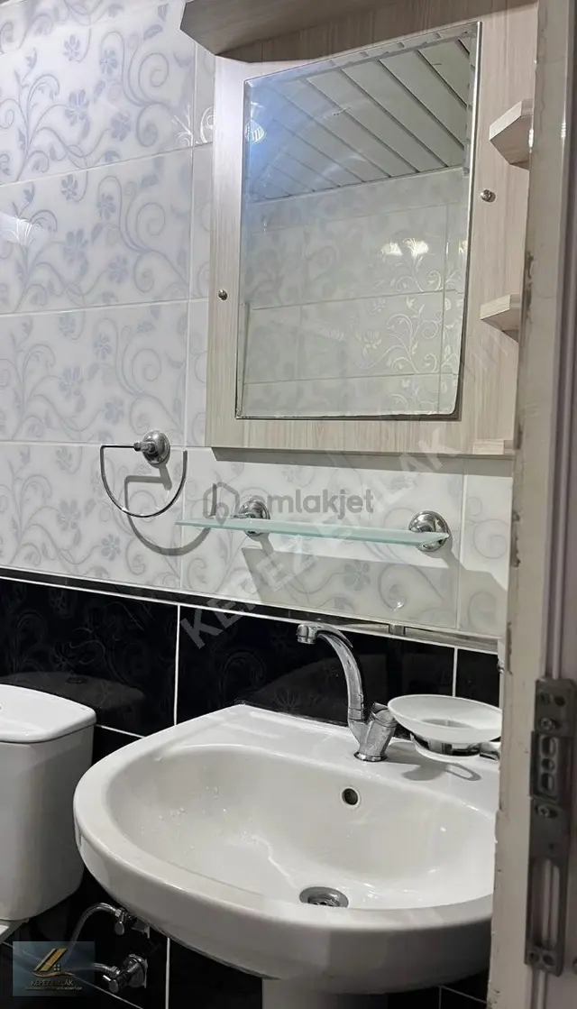 Eğitim Fakültesi Bölgesinde Satılık Eşyalı 1+1 Daire... 4