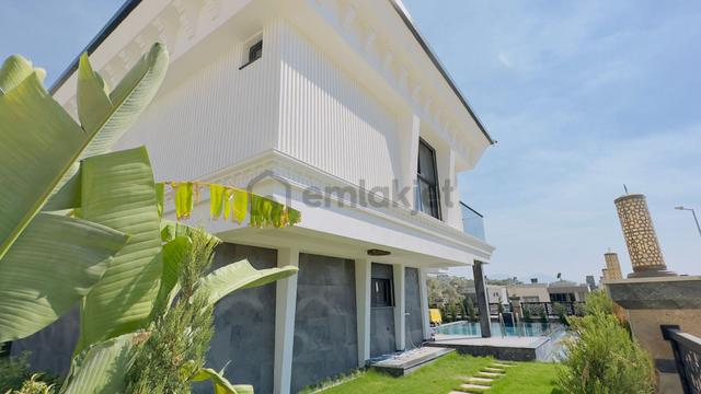 Manzara-özel Havuz-kapalı Otopark-hamam-sauna-500 M2 Bahçe -ultr Lüx-akıllı Ev-tamamı Müstakil 4