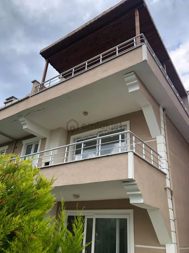 Şarköy De Işık Emlaktan Cumhuriyet Mah De 4+1 130 M2 Daire Üstüdubleks 1