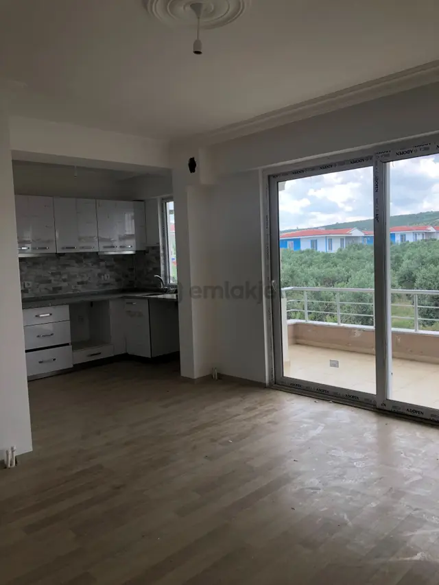 Şarköy De Işık Emlaktan Cumhuriyet Mah De 4+1 130 M2 Daire Üstüdubleks 4
