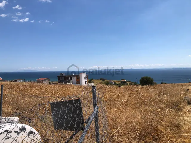 Şarköy De Işık Emlaktan İstiklal Mah De 218 M2 0/25 İmarlı Arsa Ve Bağ Evi 3