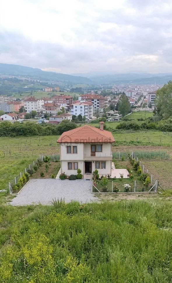 Satılık Arsa İmarlı 450 M2 1
