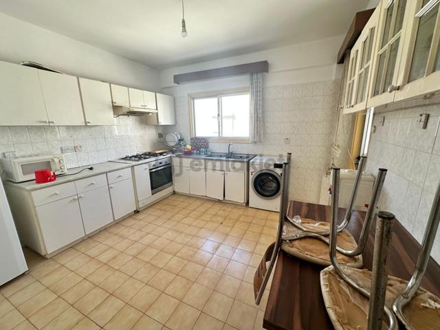 Kıbrıs Lefkoşa Ortaköyd E Satılık 3+1 Türk Malı Daire Yabancılar Alabilir 3
