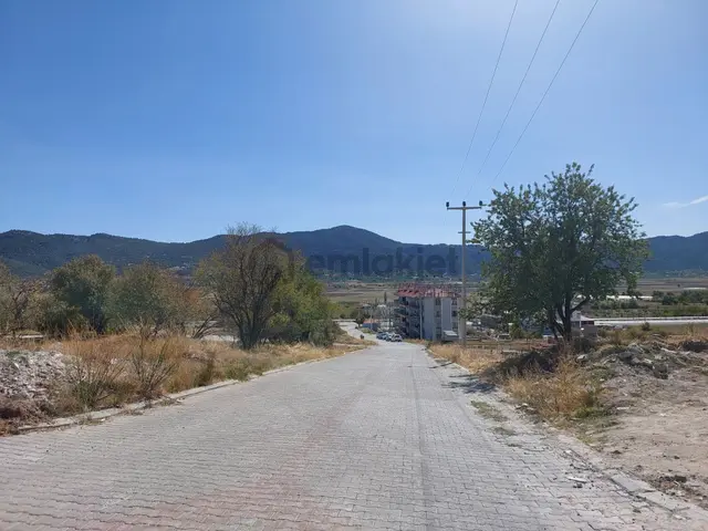 Çameli Merkezde İnşaat Ruhsatı Hazır Kat Karşılığı 500m2 Arsa 5