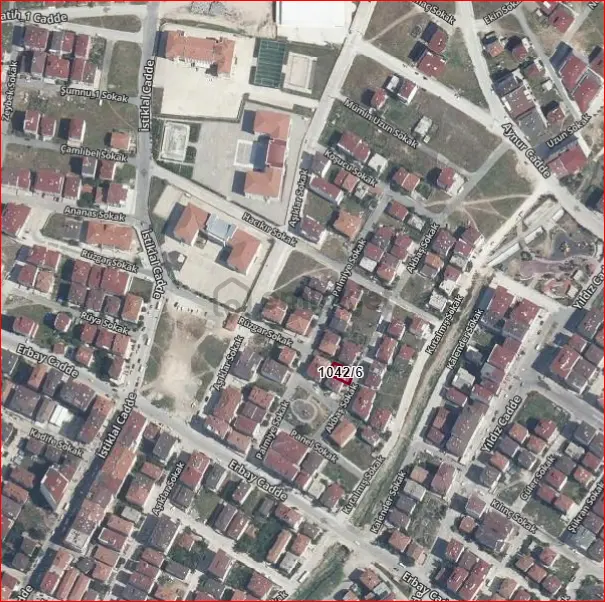Merkezde Atatürk Mahallesi'nde 230 M2 İmarlı Arsa 2