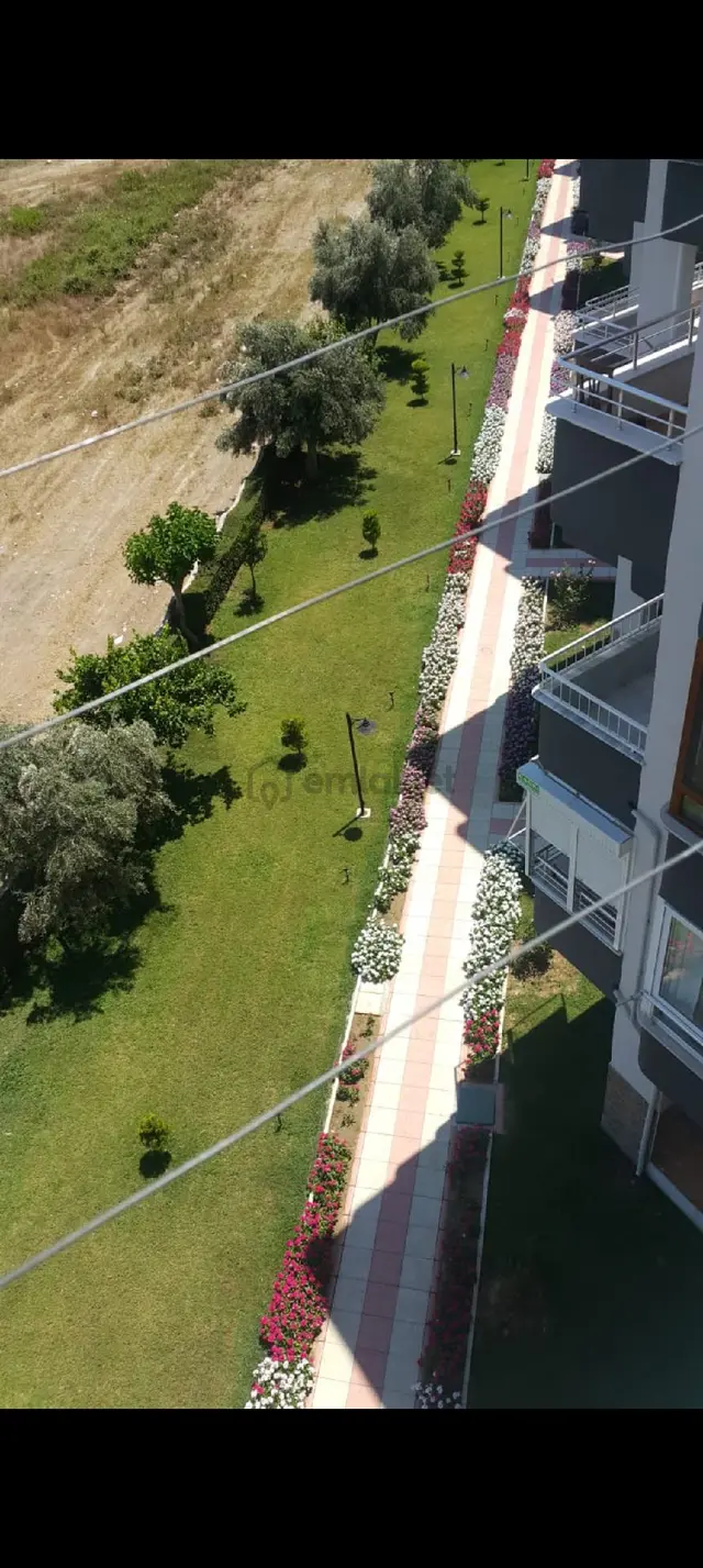2+1 Yaz Kış Oturulacak Ferah Daire 3