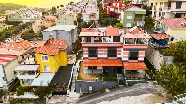 Rota Emlaktan Gümüldürde Deniz Manzaralı 3+1 Satılık Villa Rota Emlaktan Gümüldürde Deniz Manzaralı 3+1 Satılık Villa