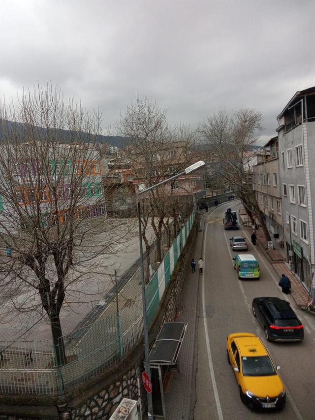 Bursa Yıldırım Zümrütevler Mahallesi Kurtbasan Caddesinde Satılık 3 Katlı Bina Müstakil Ev 5